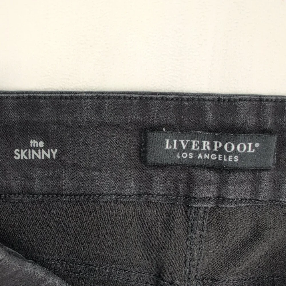 Liverpool women pull